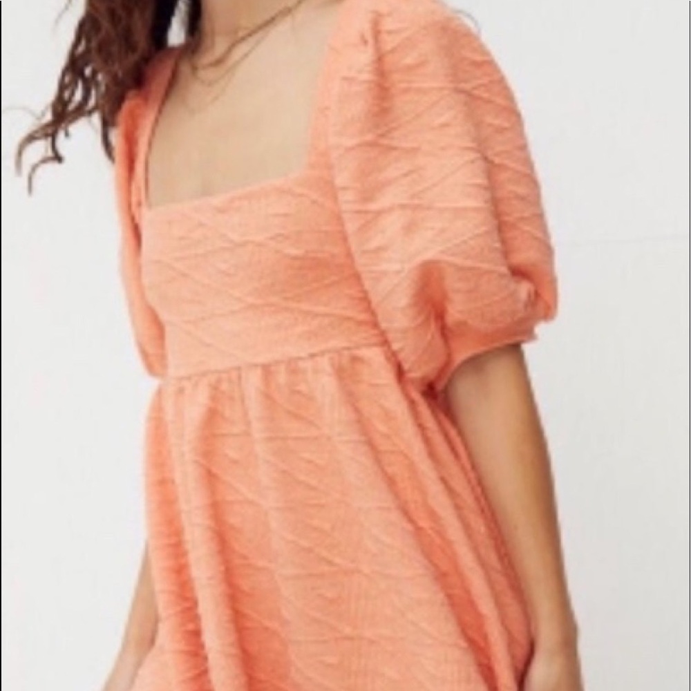 New 🧡 Free People Violet textured mini dress puff sleeve size medium